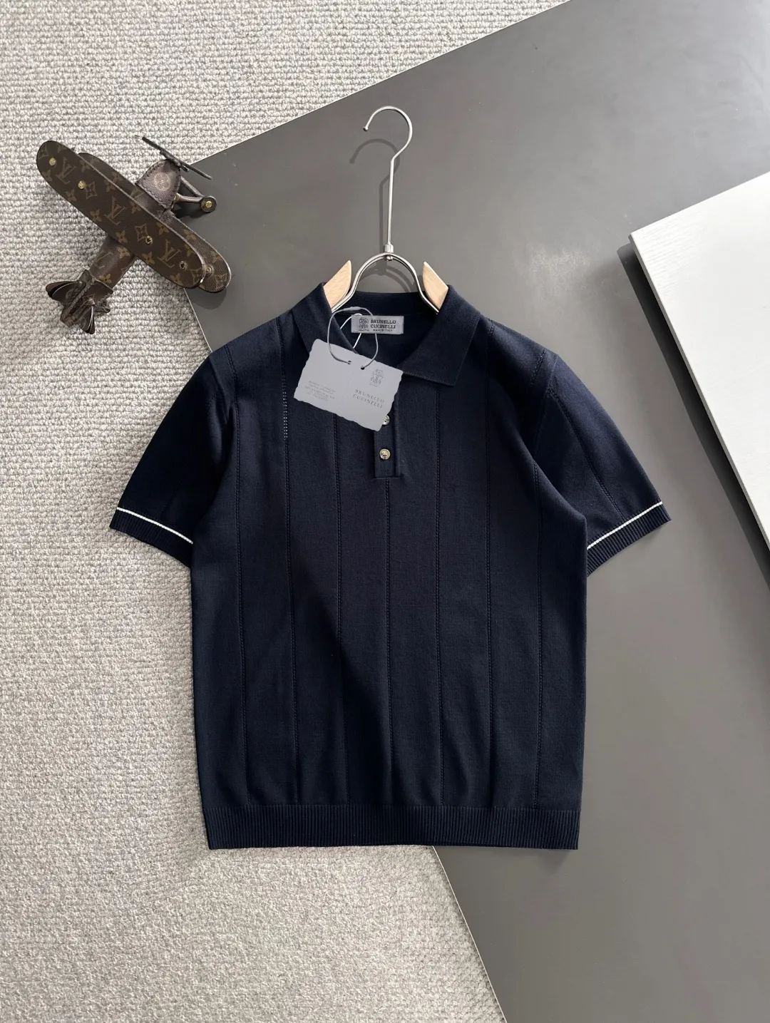 Next day shipment High Quality BC 2026 Summer New Arrival men's short-sleeved T-shirt Made of combed cotton yarn knitted cotton fabric, pure cotton high-weight special yarn, it feels full of weight when weighed, and the upper body is more textured than ordinary T-shirts. This texture can cope with the weather easily and is suitable for both hot and cold! The pattern on the chest adopts three-dimensional embroidery technology, and is perfectly produced stitch by stitch with reference to the original version! Loose fit design, looks noble. Size: M to XXXL